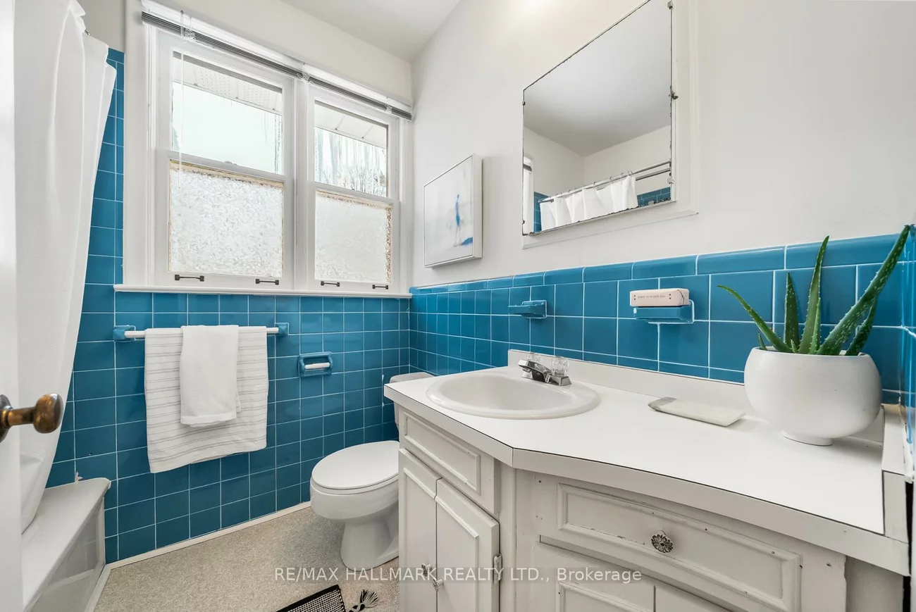 211, Newton, Newtonbrook East, Toronto