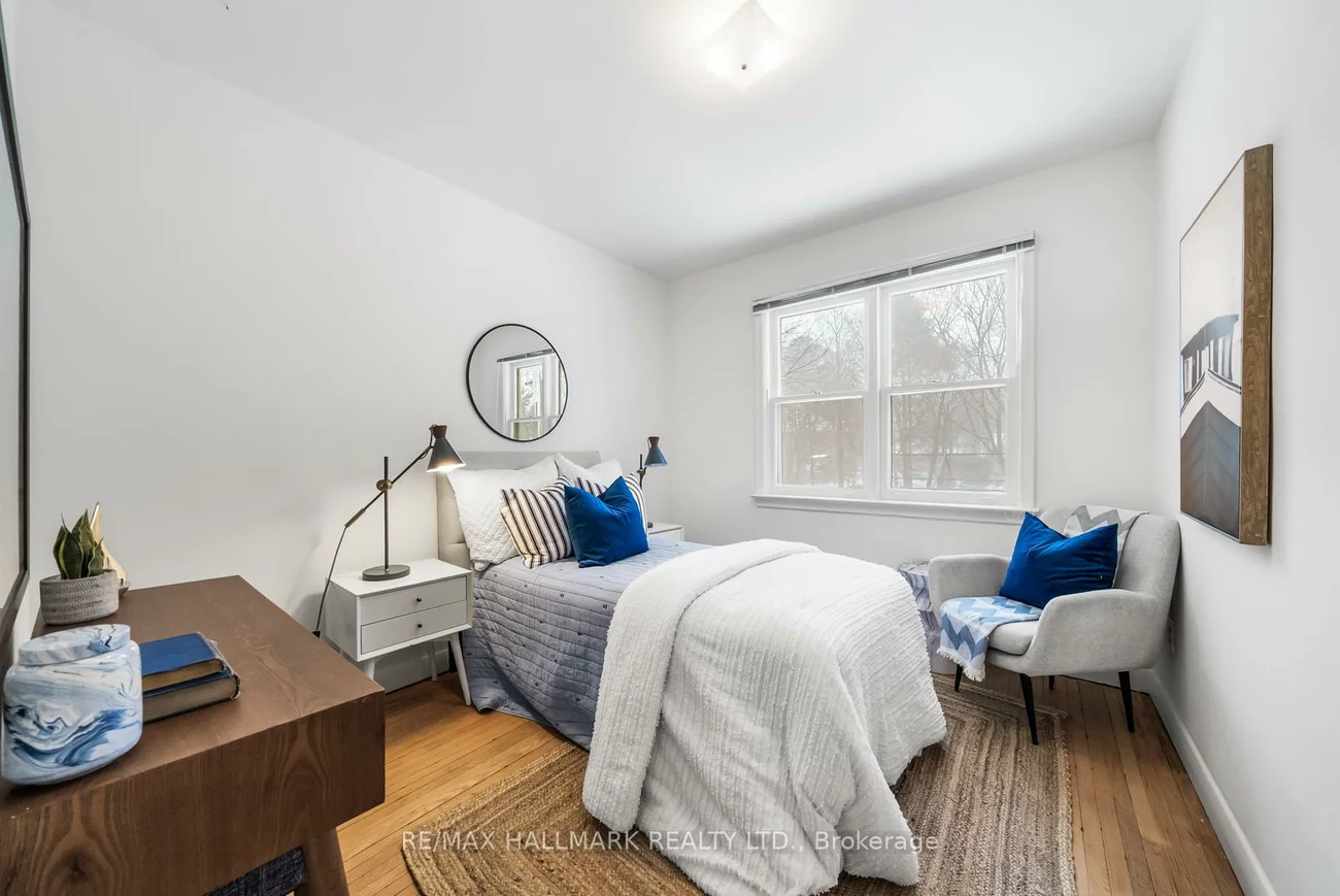 211, Newton, Newtonbrook East, Toronto