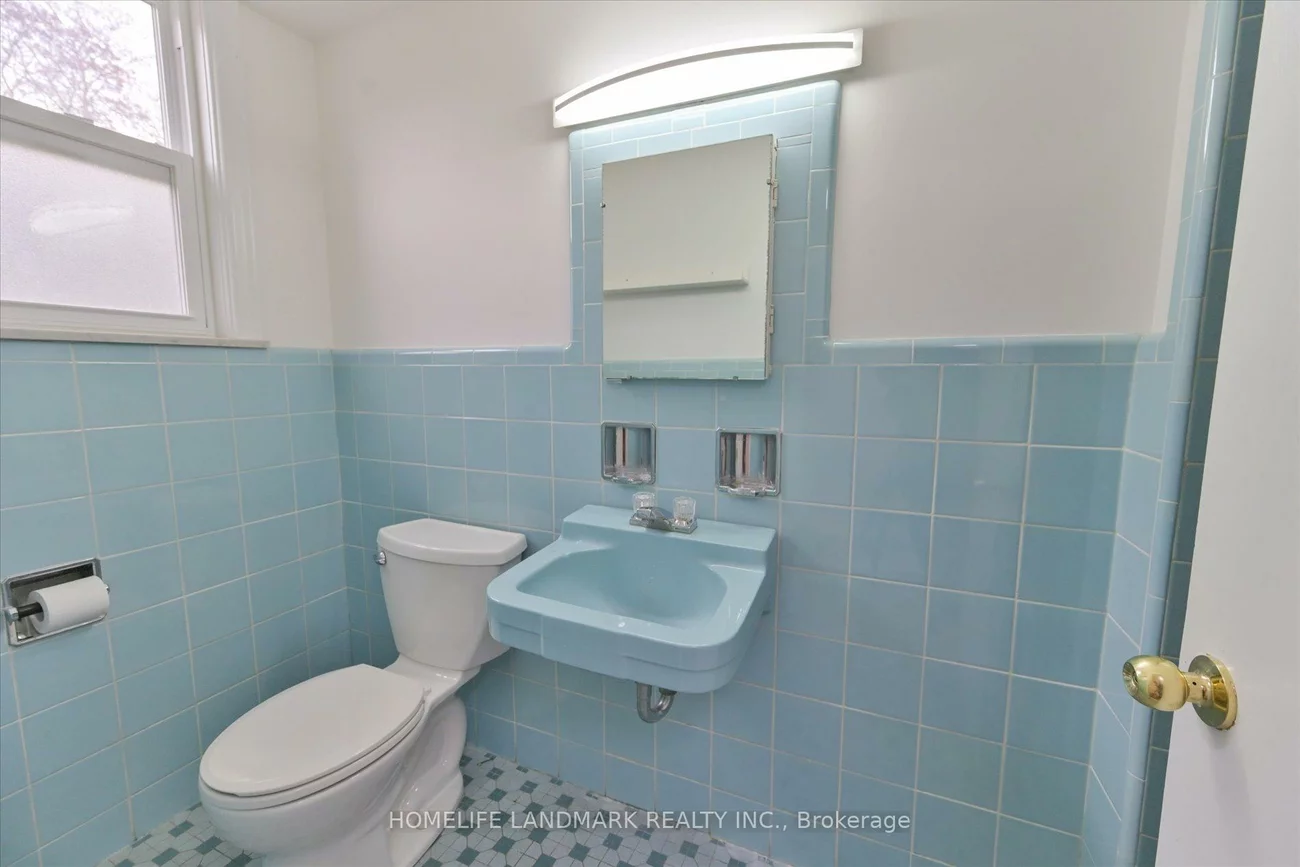 1, Hawksbury, Bayview Village, Toronto