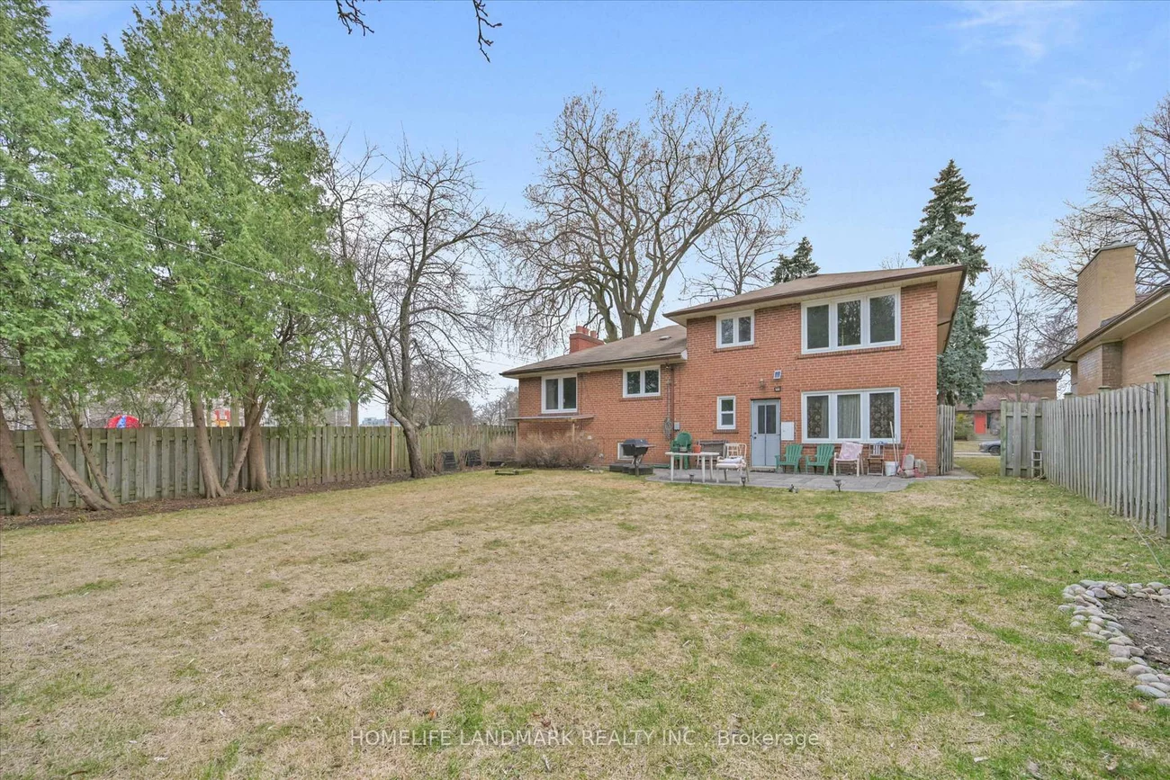 1, Hawksbury, Bayview Village, Toronto