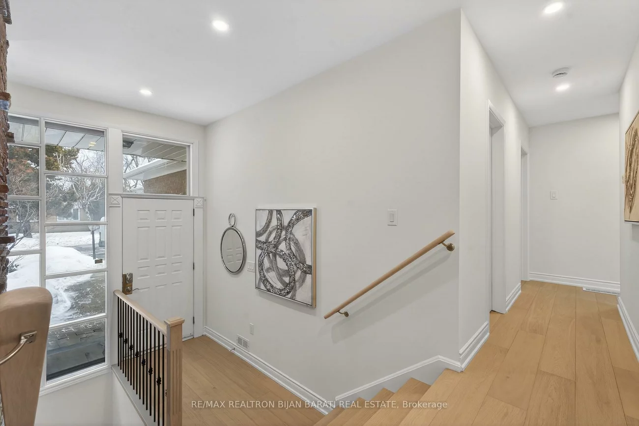 86, Heathview, Bayview Village, Toronto