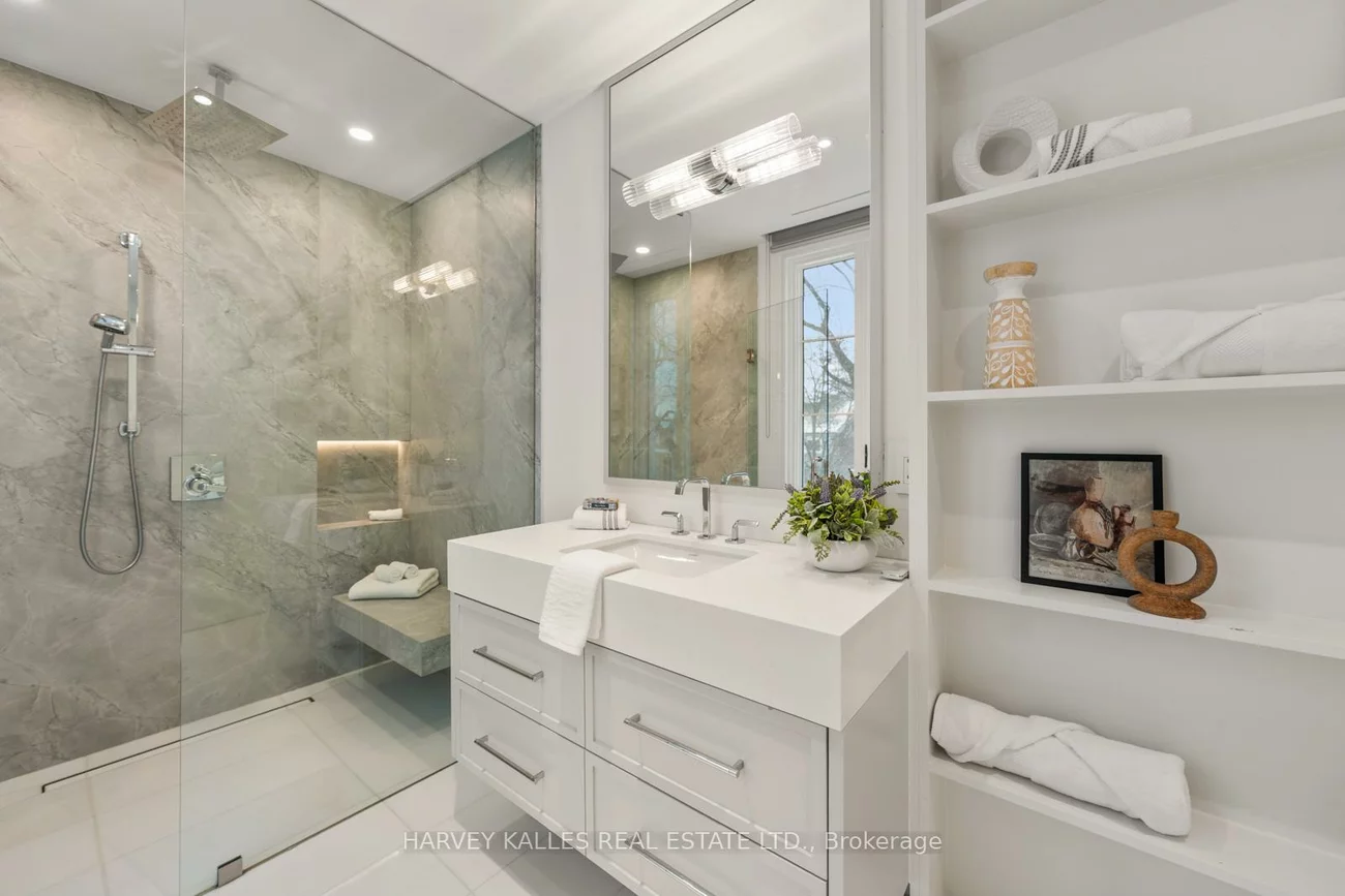 335, Lytton, Lawrence Park South, Toronto