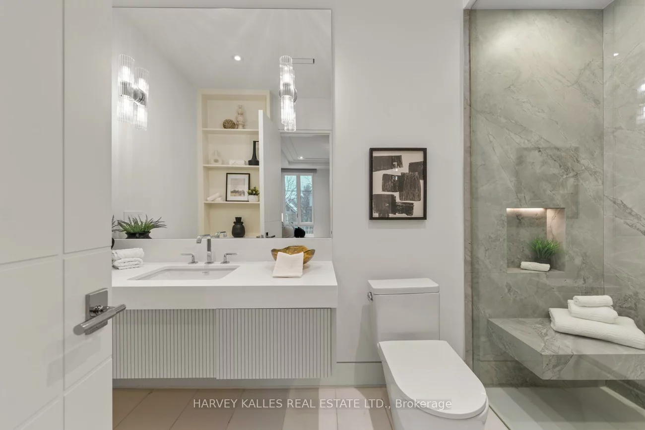 335, Lytton, Lawrence Park South, Toronto