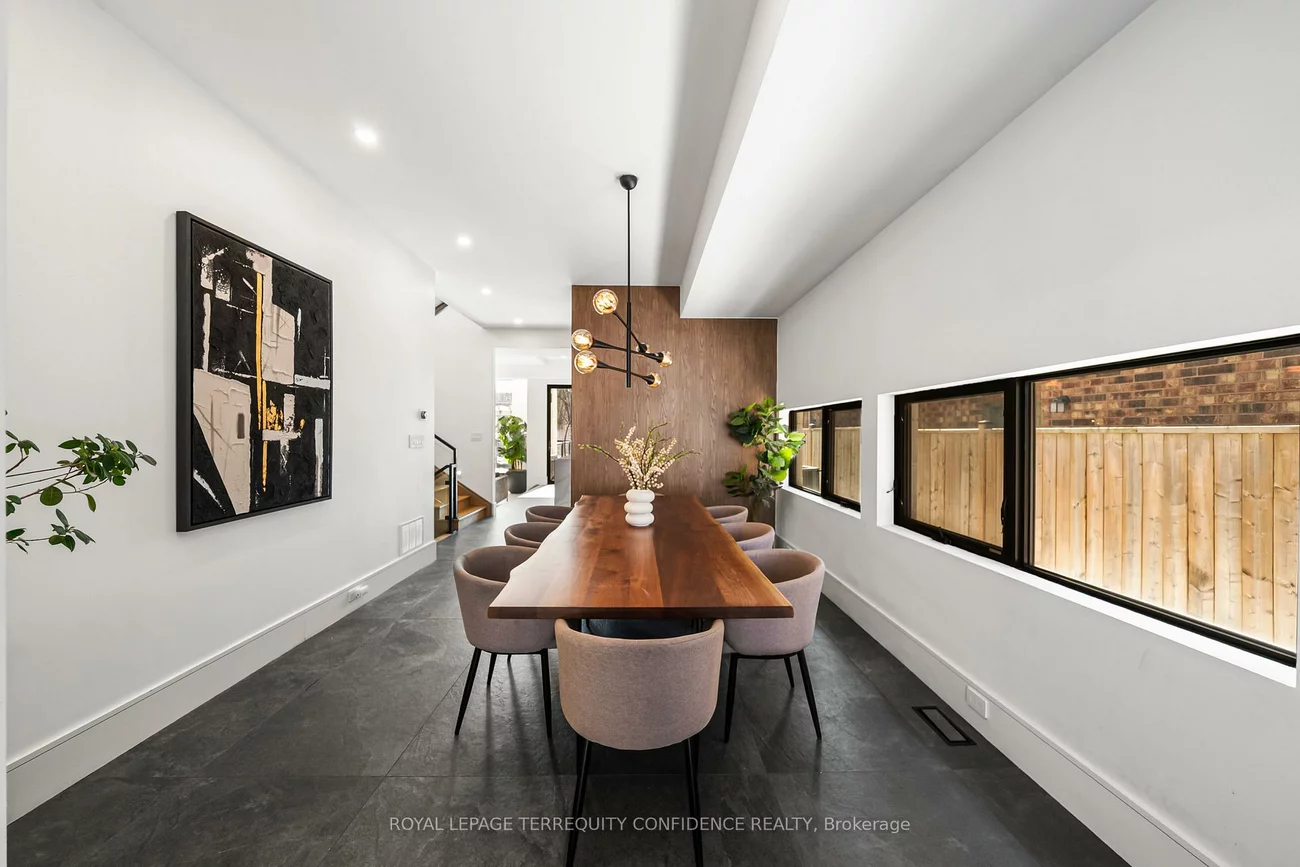 299, Hounslow, Willowdale West, Toronto