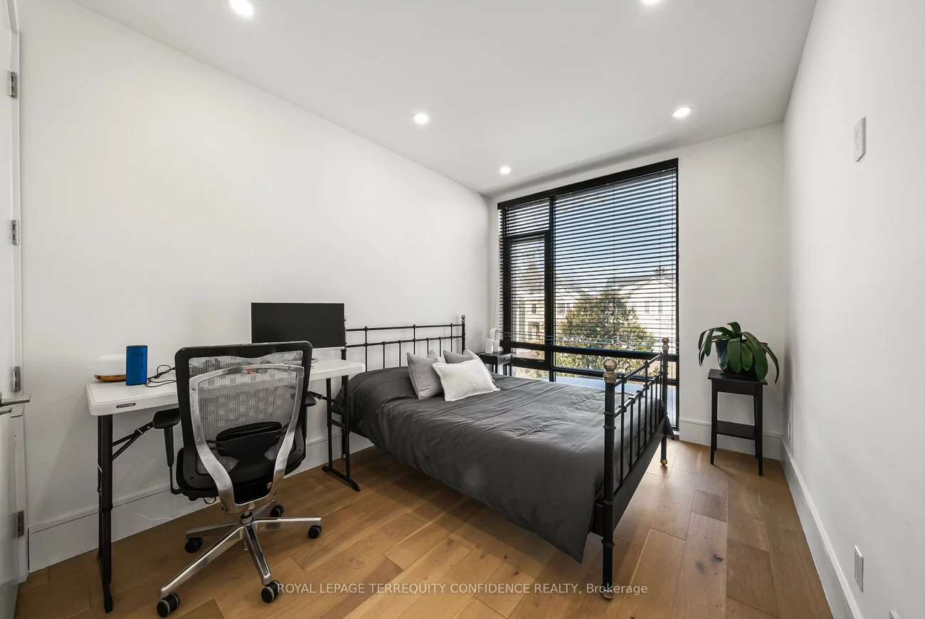 299, Hounslow, Willowdale West, Toronto