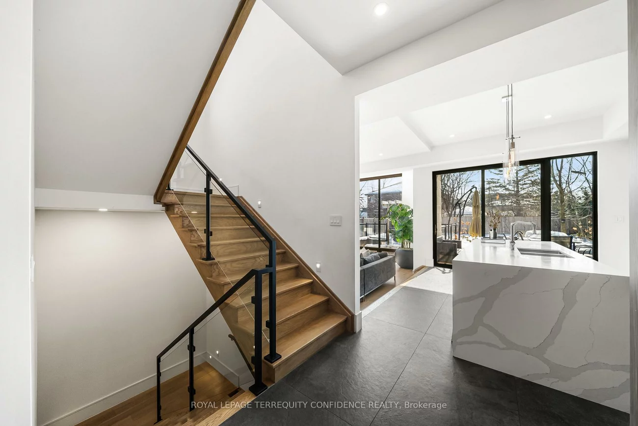 299, Hounslow, Willowdale West, Toronto