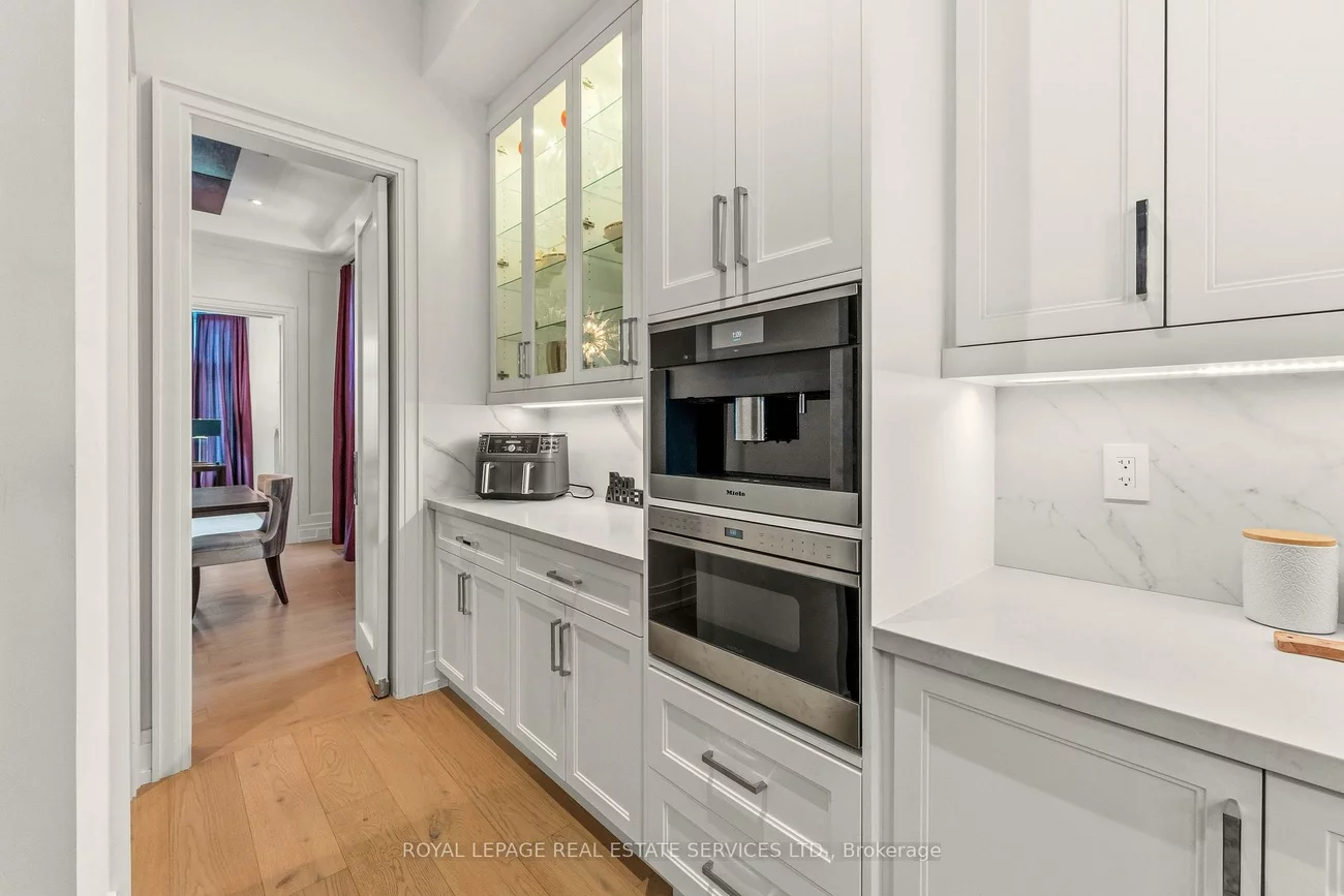 112, Mildenhall, Lawrence Park North, Toronto