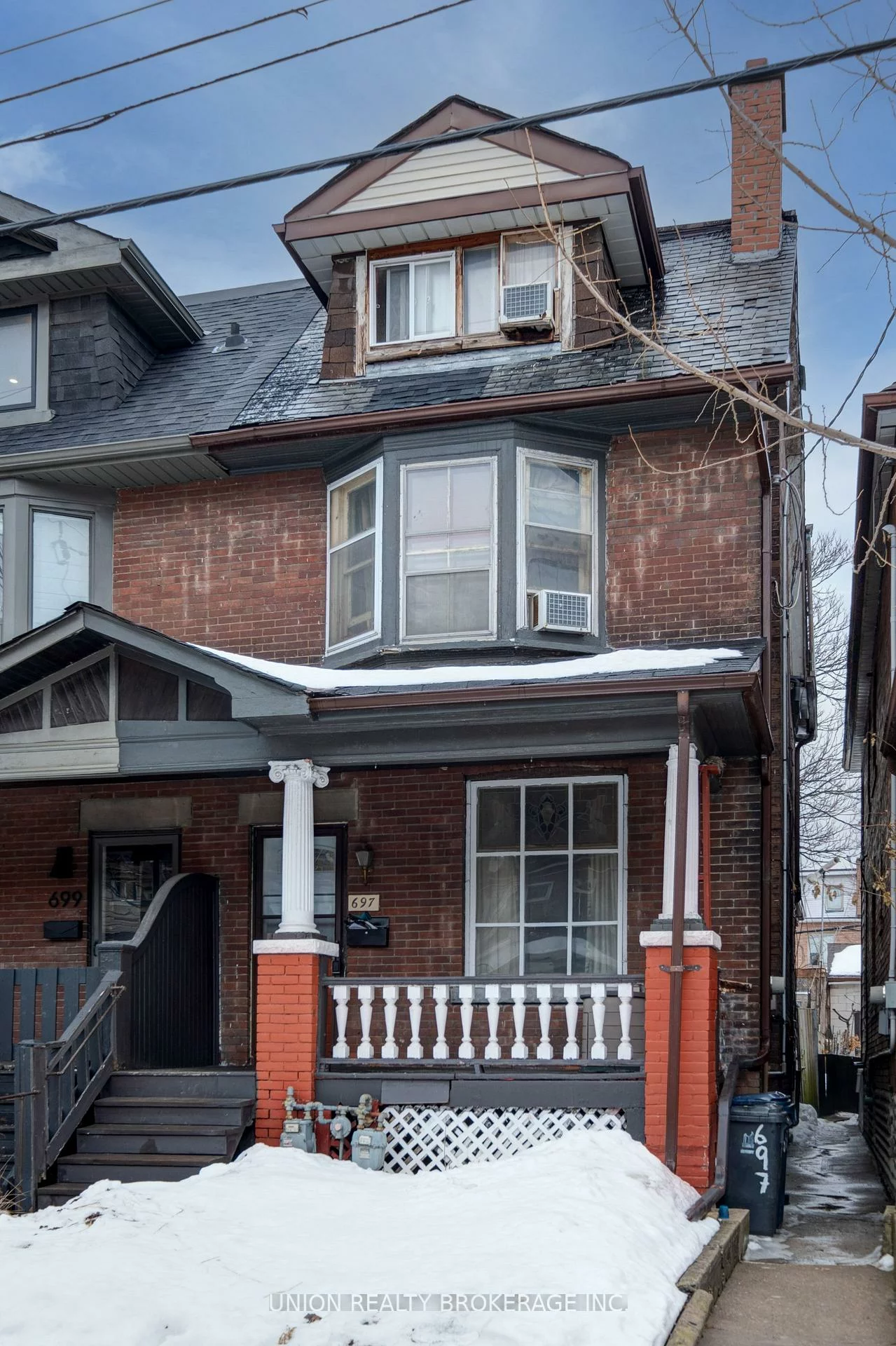 697, Manning, Annex, Toronto