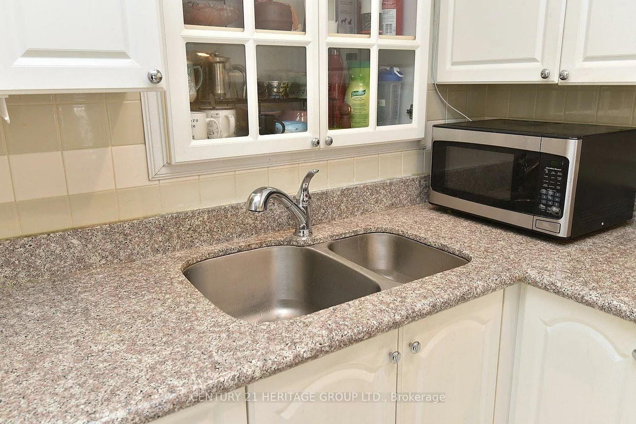 1022, Willowdale, Newtonbrook East, Toronto