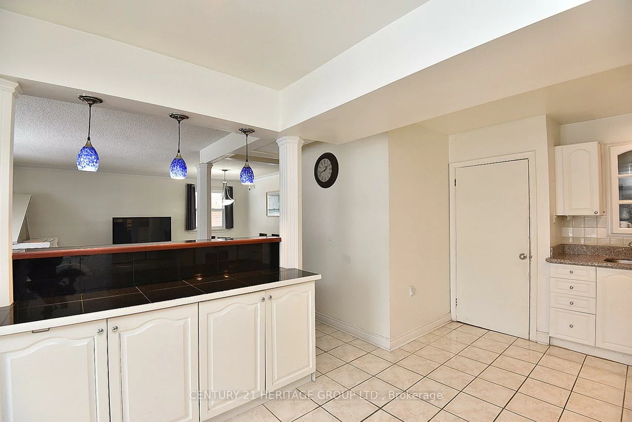 1022, Willowdale, Newtonbrook East, Toronto