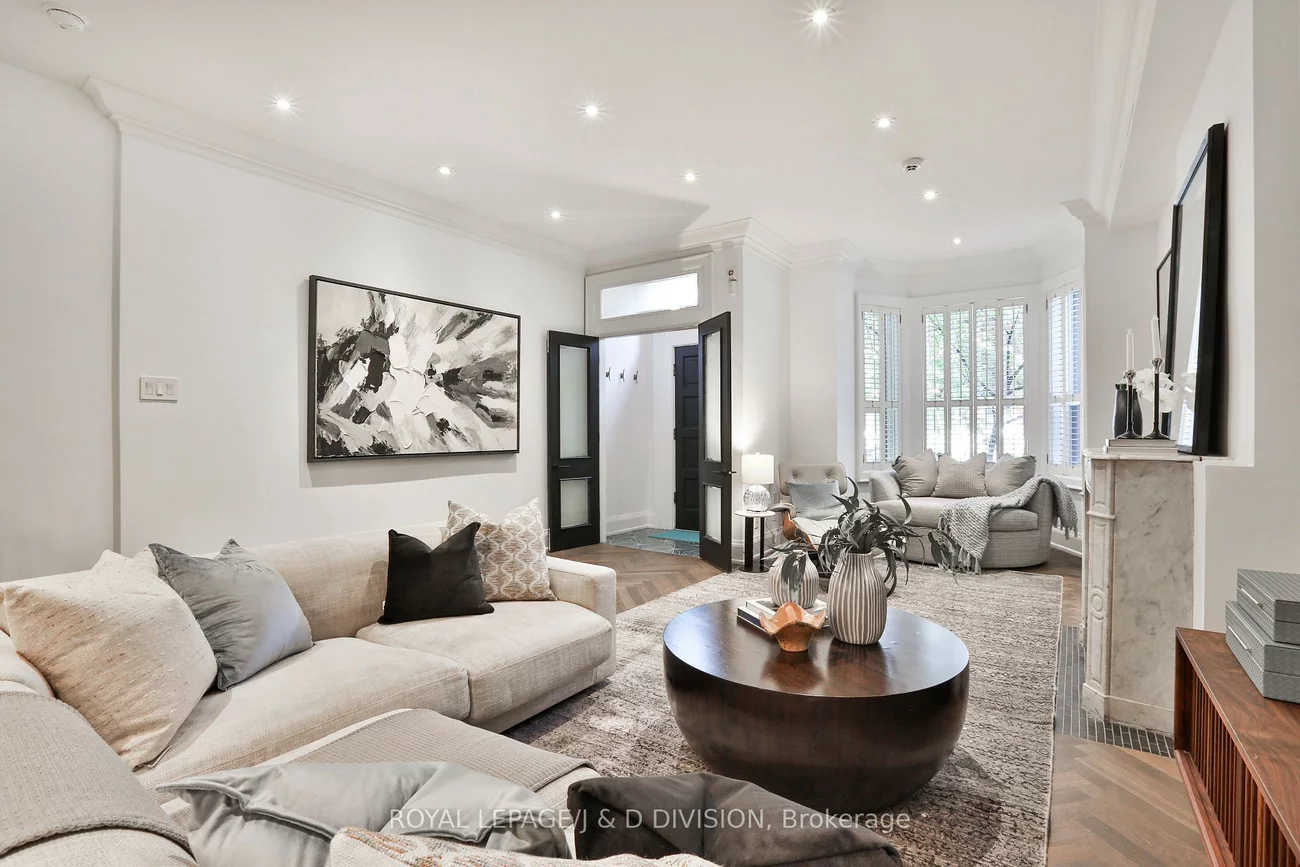 69, Sullivan, Kensington-Chinatown, Toronto