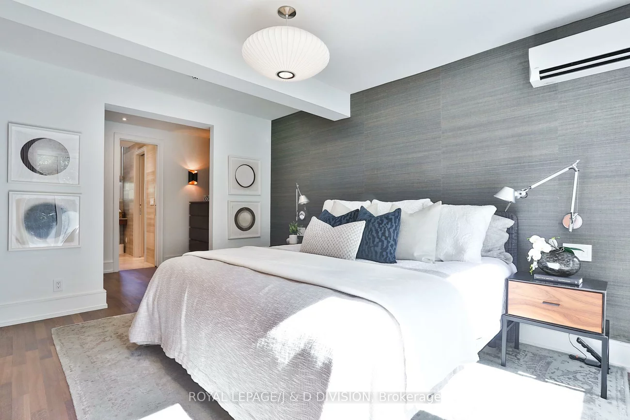 69, Sullivan, Kensington-Chinatown, Toronto