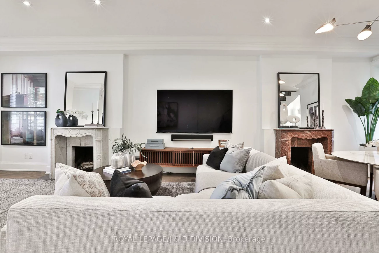 69, Sullivan, Kensington-Chinatown, Toronto