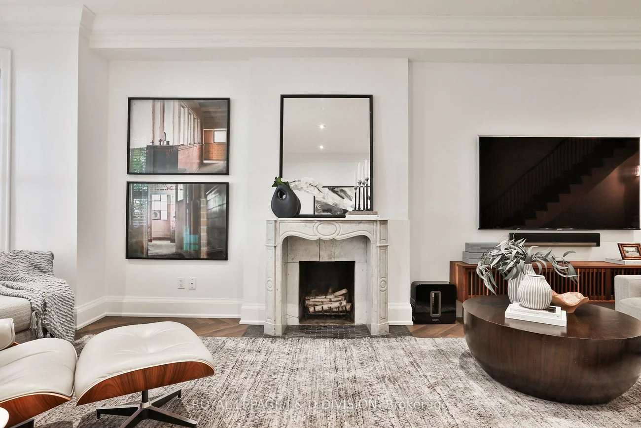 69, Sullivan, Kensington-Chinatown, Toronto