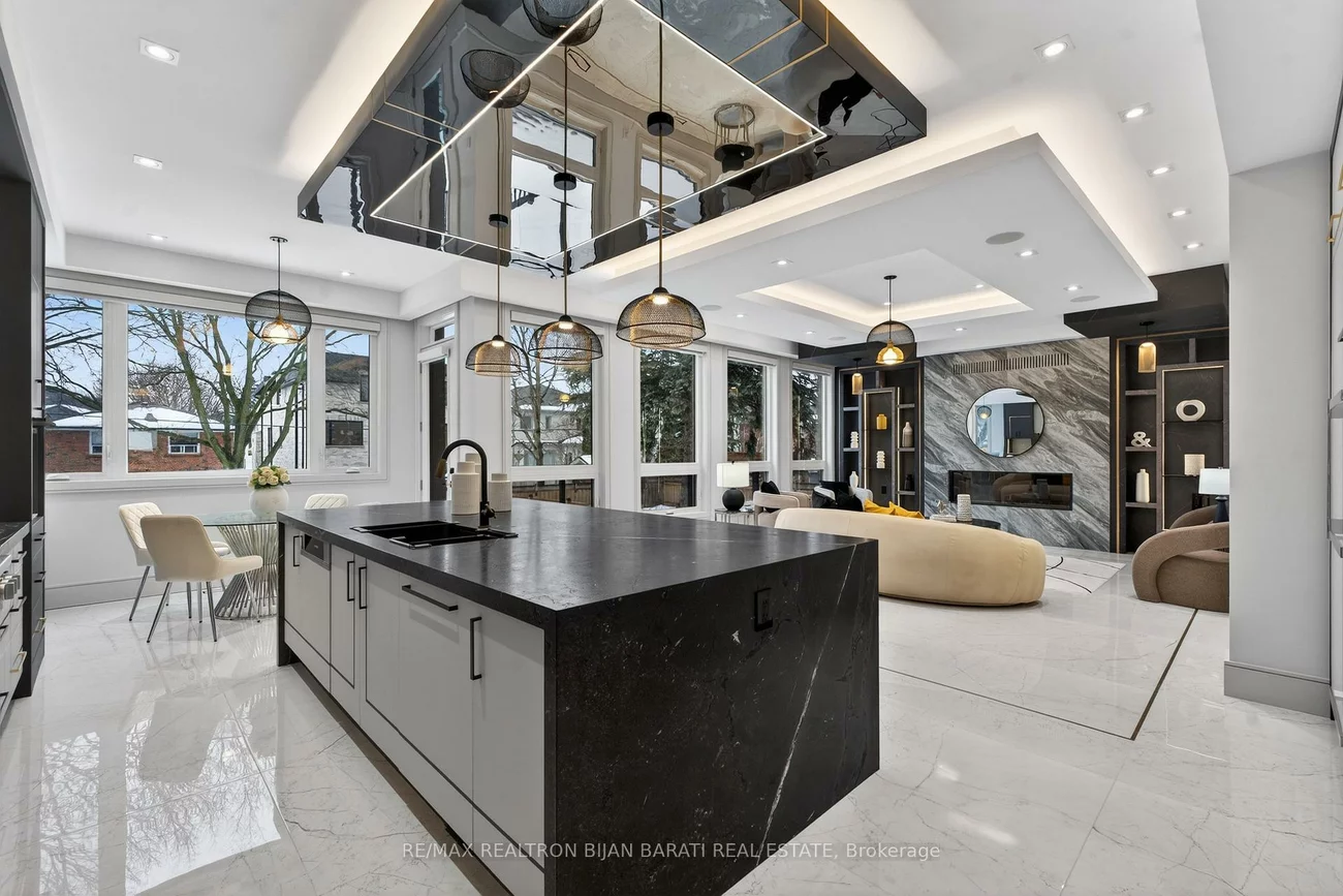 164, Norton, Willowdale East, Toronto