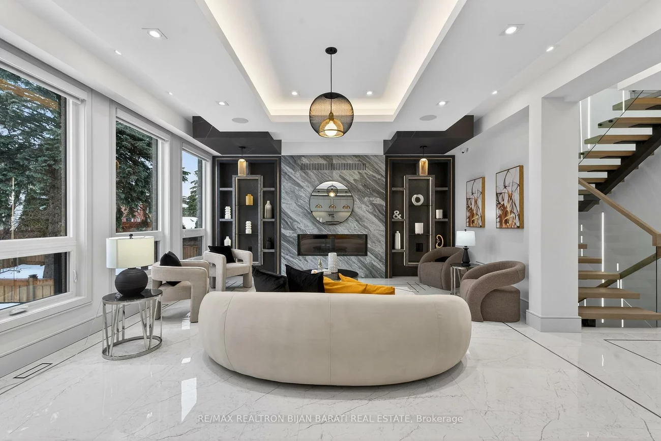 164, Norton, Willowdale East, Toronto