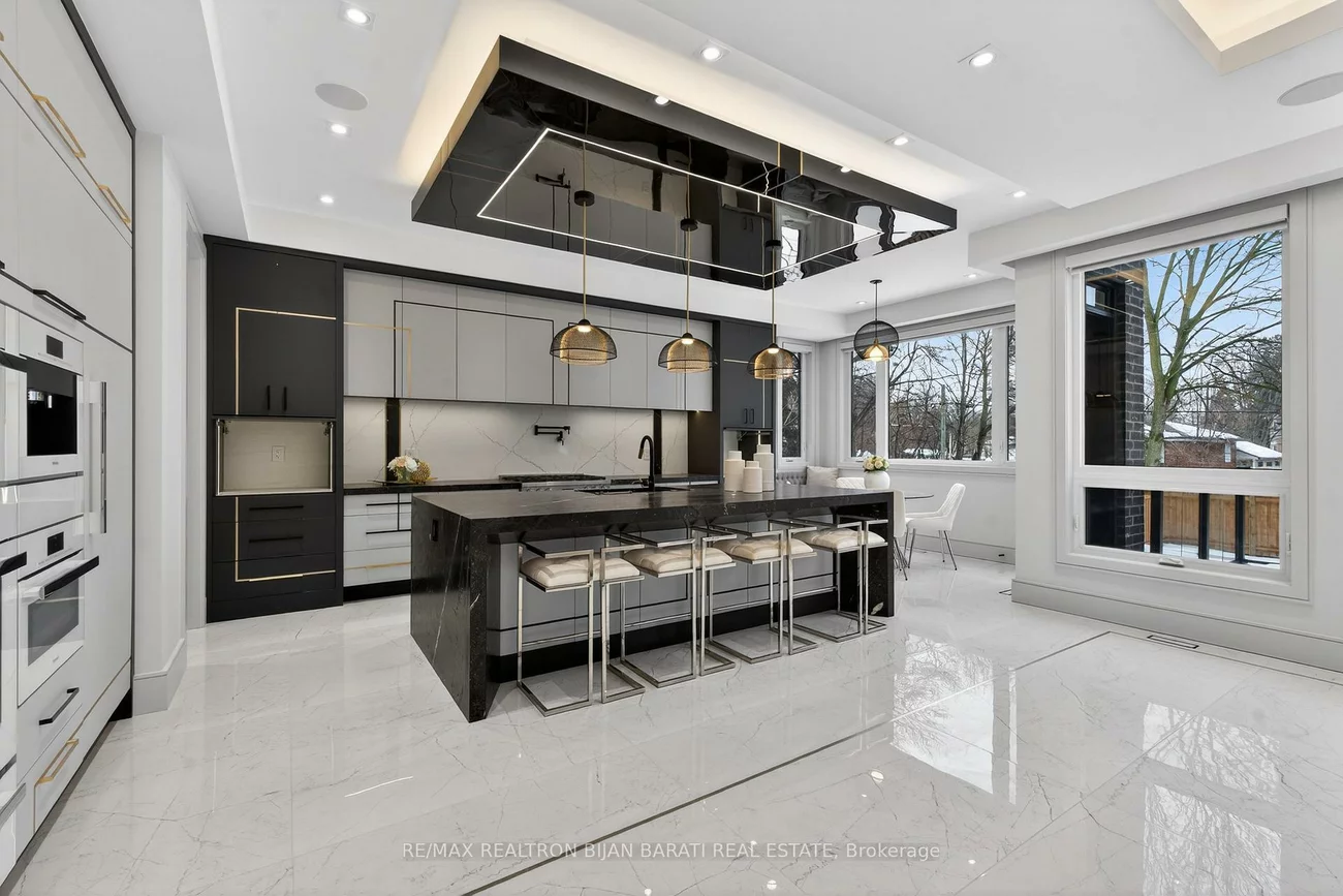 164, Norton, Willowdale East, Toronto