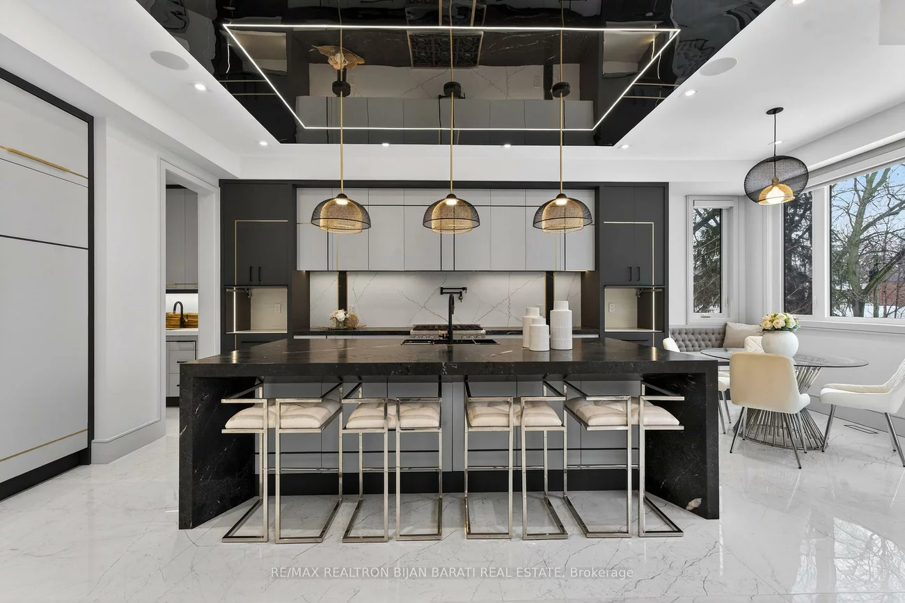 164, Norton, Willowdale East, Toronto