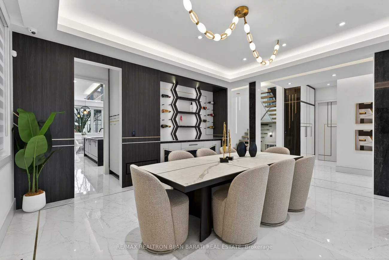 164, Norton, Willowdale East, Toronto