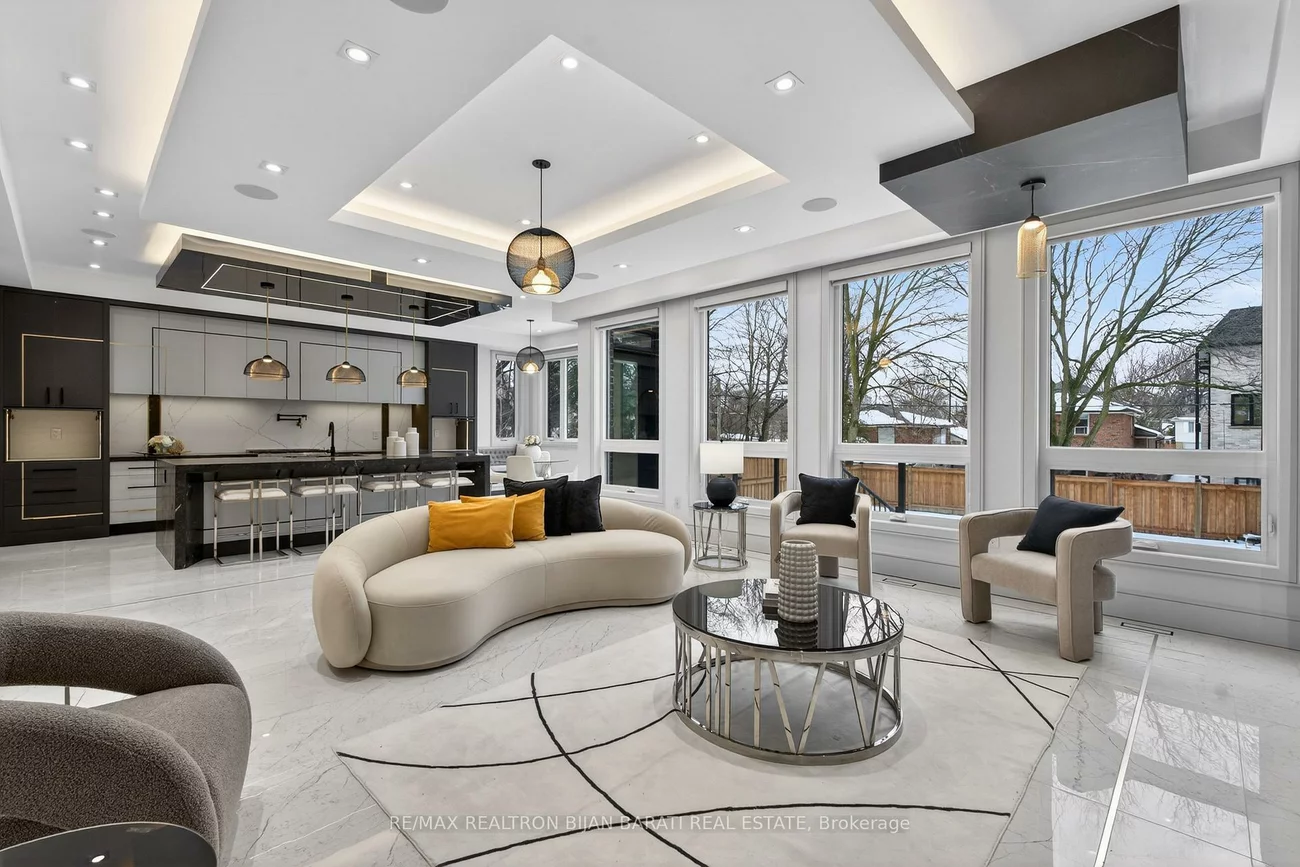 164, Norton, Willowdale East, Toronto