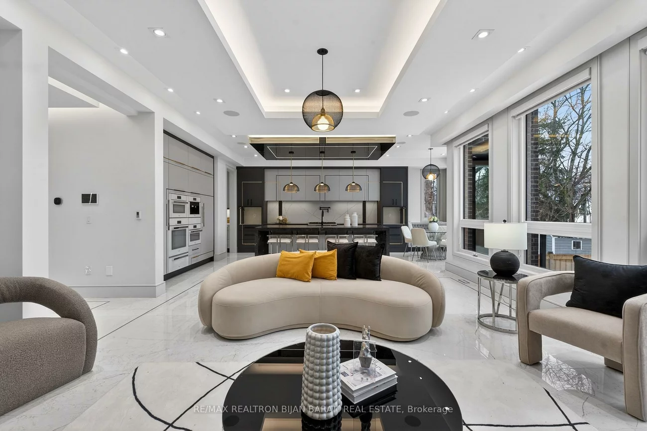 164, Norton, Willowdale East, Toronto