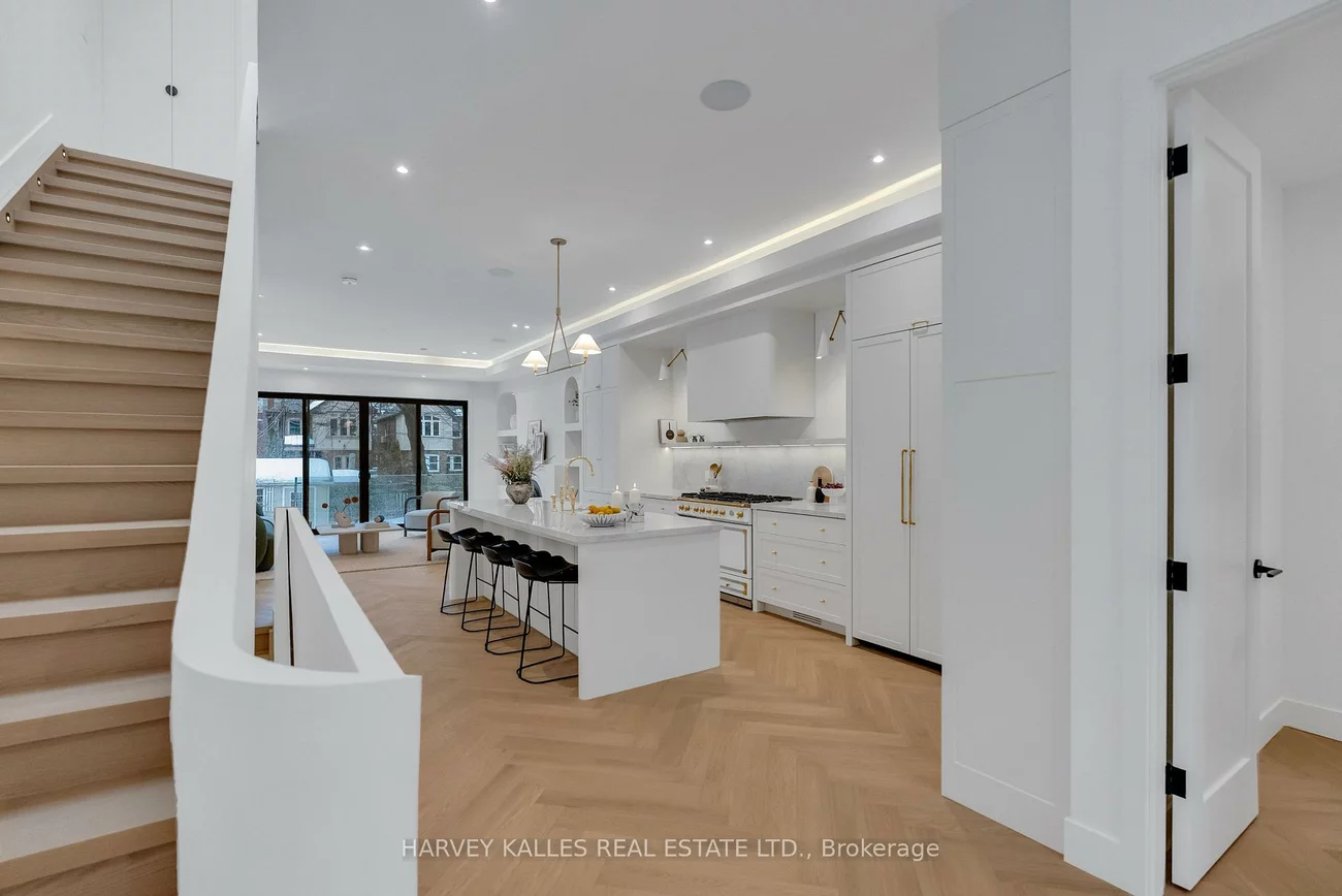 101, Briar Hill, Yonge-Eglinton, Toronto