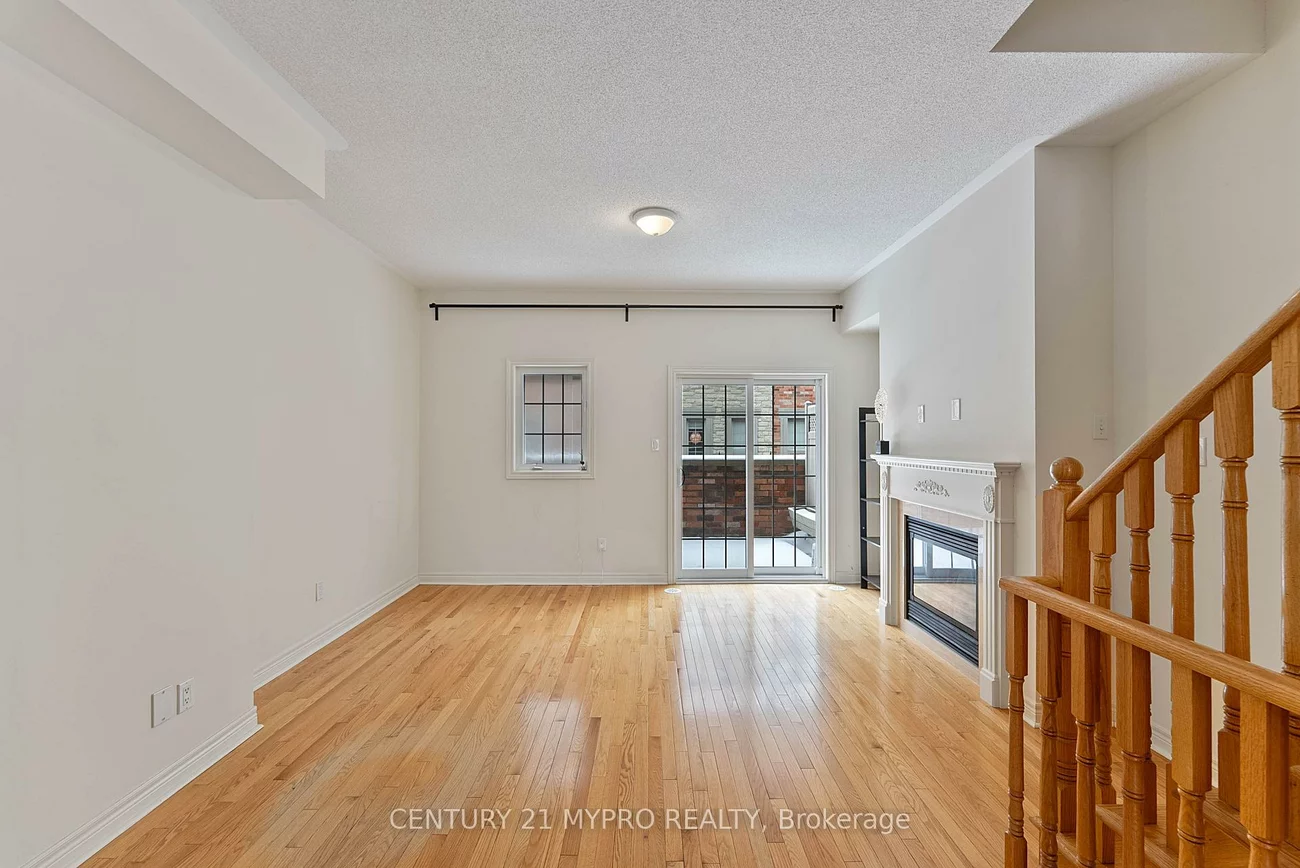 175B, Finch, Willowdale East, Toronto