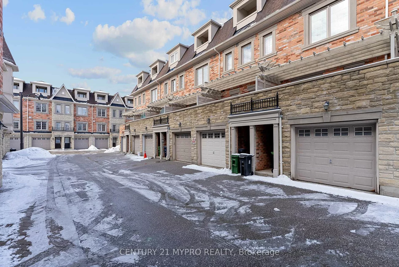 175B, Finch, Willowdale East, Toronto