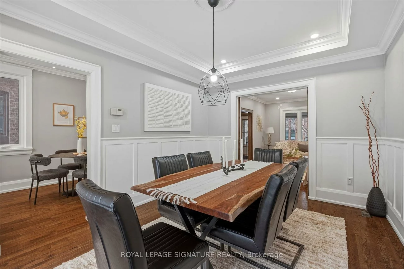 55, Atlas, Humewood-Cedarvale, Toronto