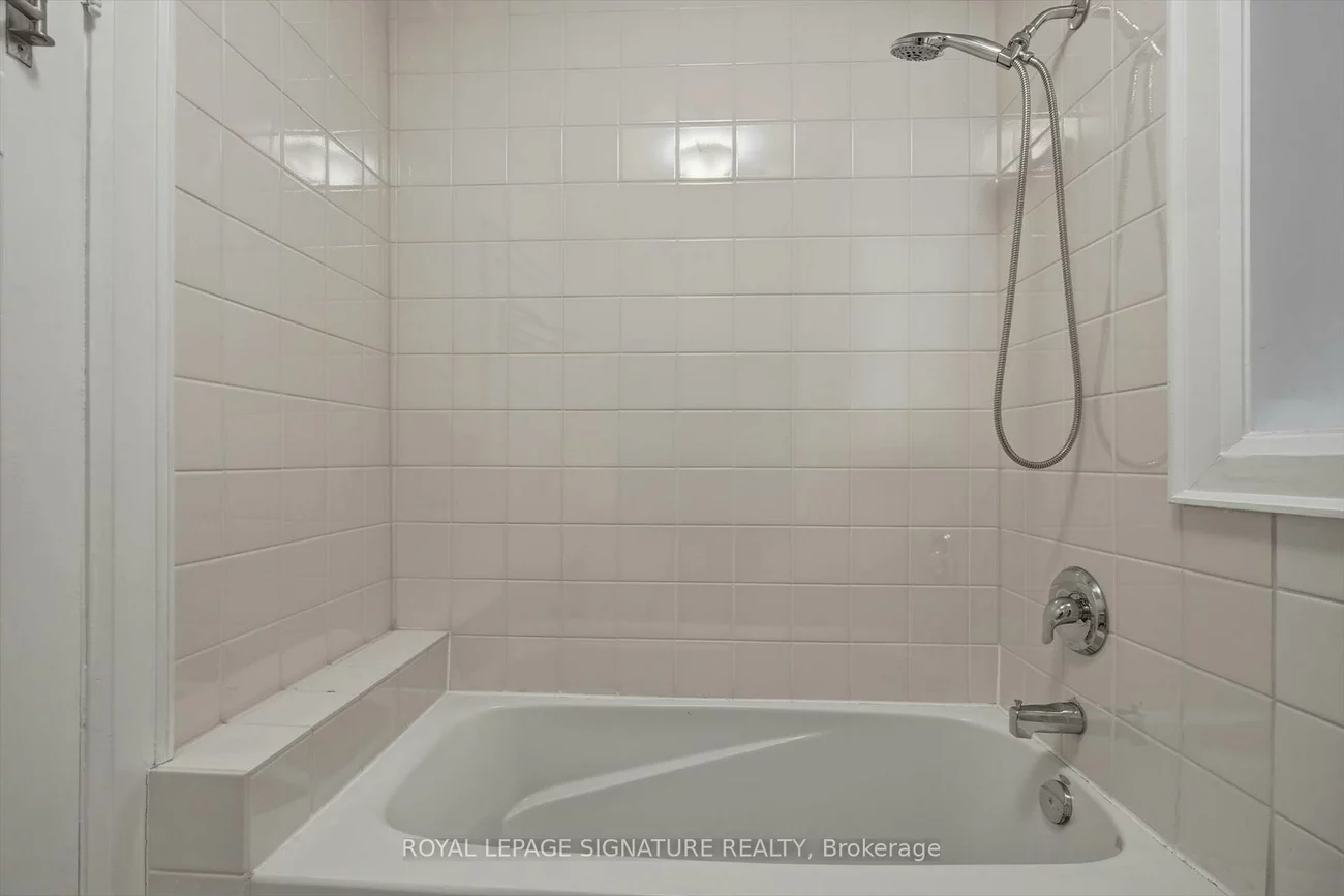 55, Atlas, Humewood-Cedarvale, Toronto