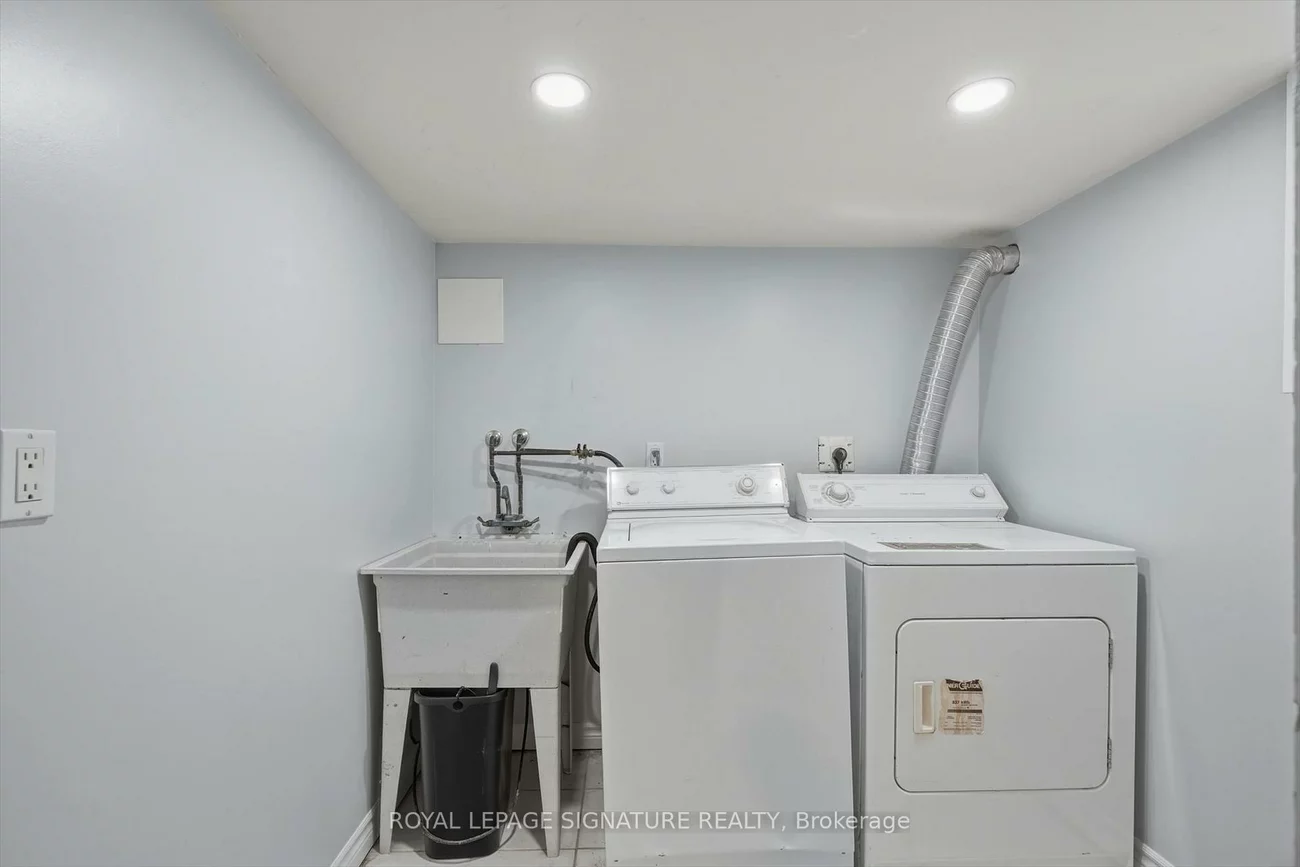 55, Atlas, Humewood-Cedarvale, Toronto