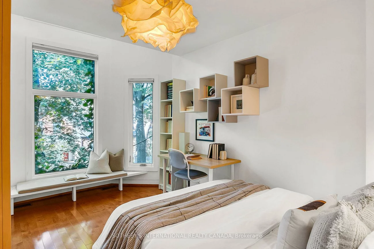 435, Ontario, Moss Park, Toronto