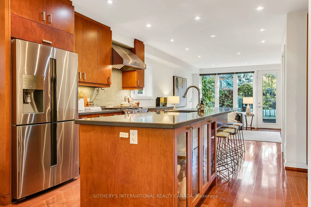 435, Ontario, Moss Park, Toronto