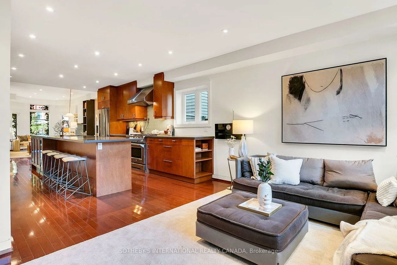 435, Ontario, Moss Park, Toronto