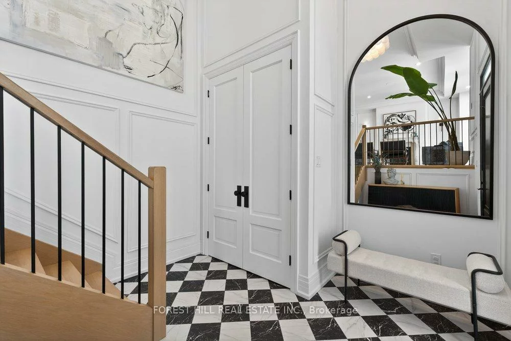 115, Park Home, Willowdale West, Toronto