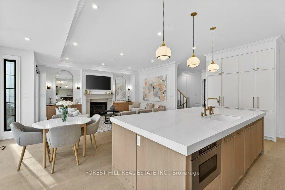 115, Park Home, Willowdale West, Toronto