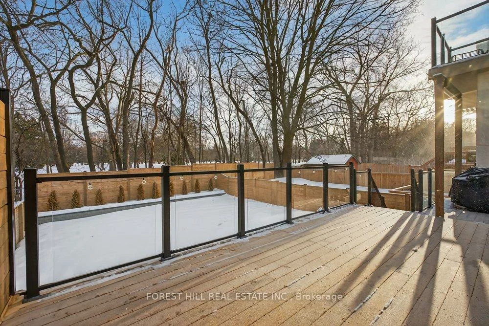 115, Park Home, Willowdale West, Toronto