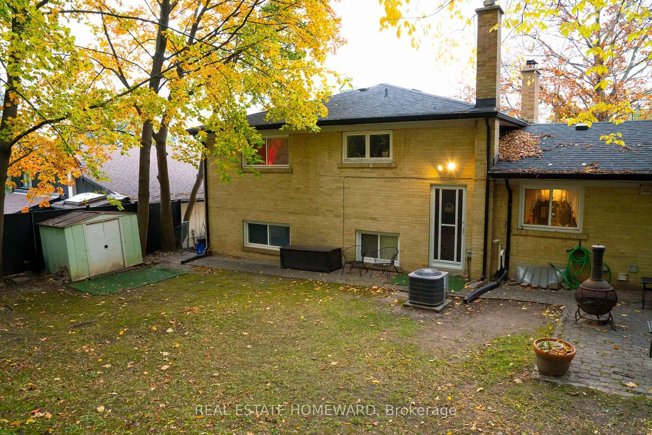 35, Valentine, Parkwoods-Donalda, Toronto