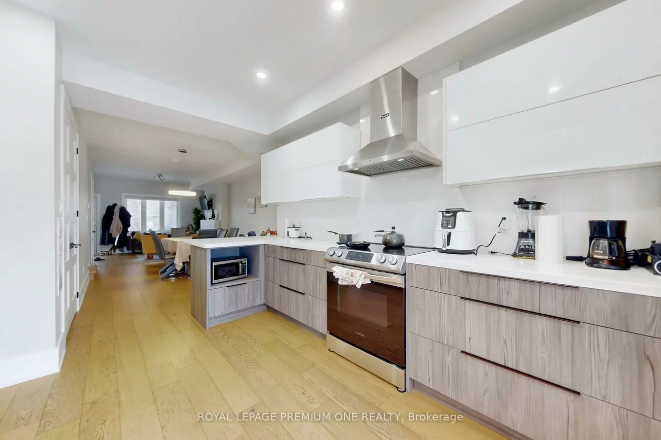 223, Manning, Trinity-Bellwoods, Toronto