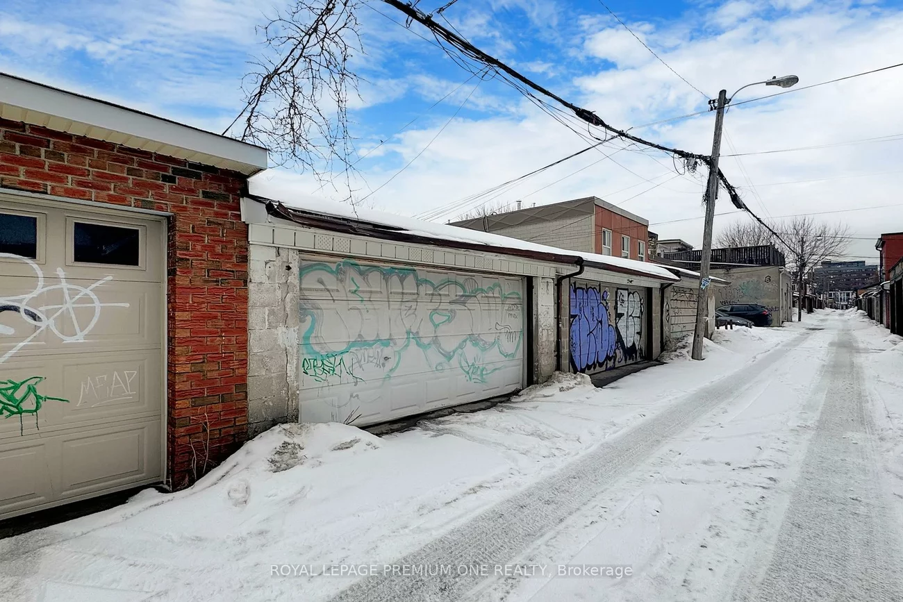 223, Manning, Trinity-Bellwoods, Toronto