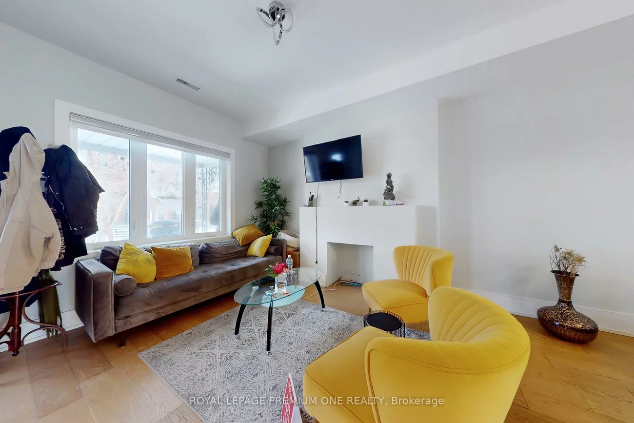 223, Manning, Trinity-Bellwoods, Toronto