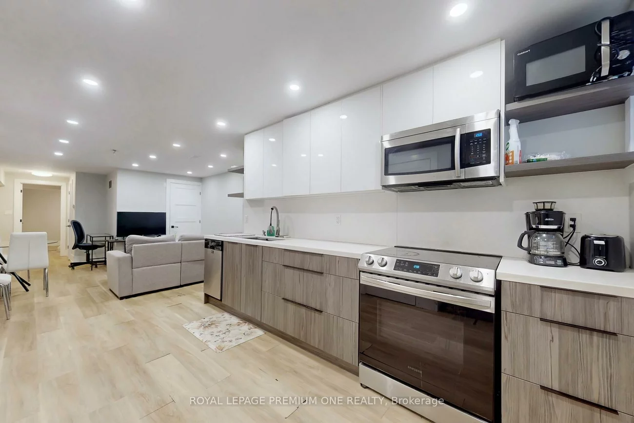 223, Manning, Trinity-Bellwoods, Toronto