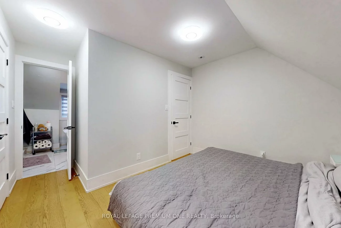 223, Manning, Trinity-Bellwoods, Toronto