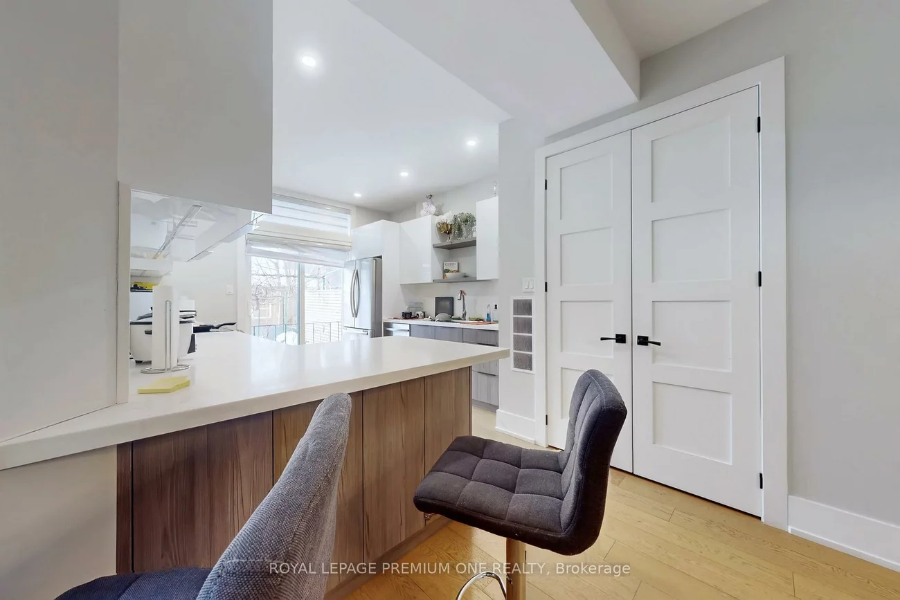 223, Manning, Trinity-Bellwoods, Toronto