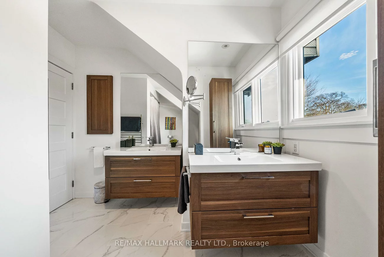 26, Lytton, Lawrence Park South, Toronto