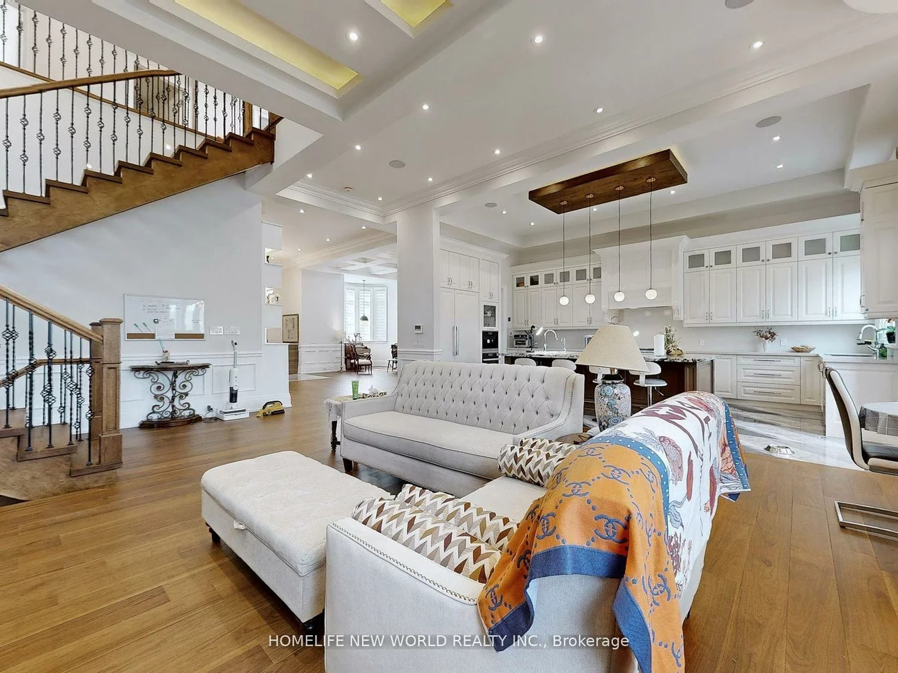 41, Glentworth, Don Valley Village, Toronto