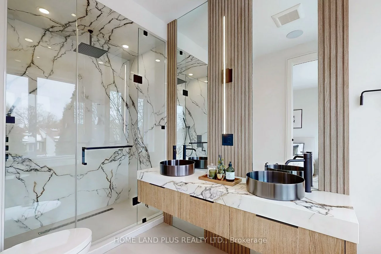 116, Deloraine, Lawrence Park North, Toronto