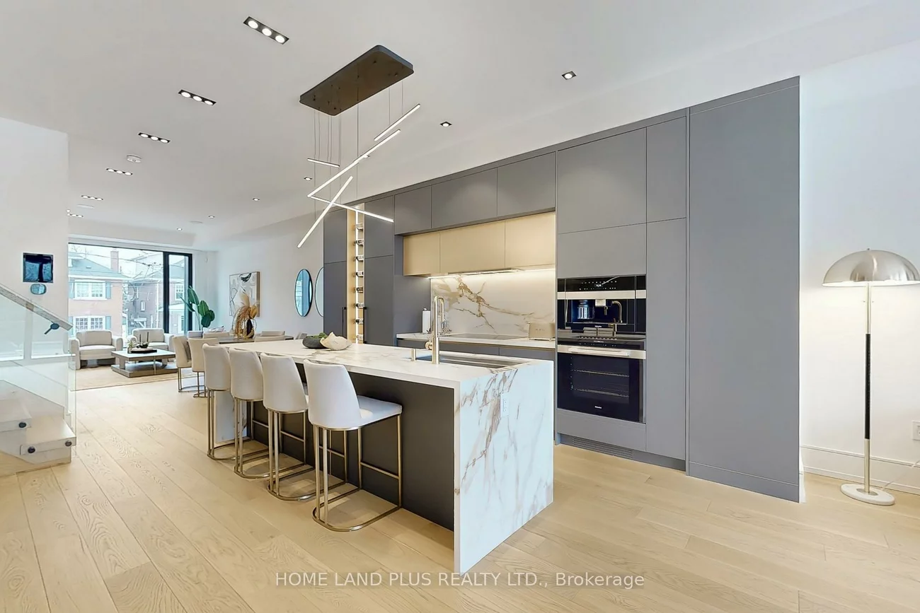 116, Deloraine, Lawrence Park North, Toronto