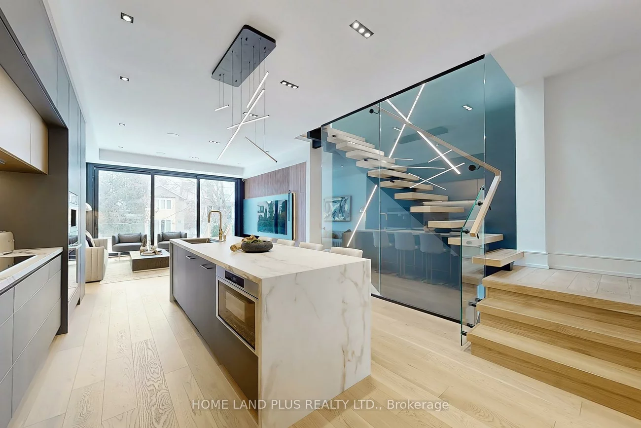 116, Deloraine, Lawrence Park North, Toronto