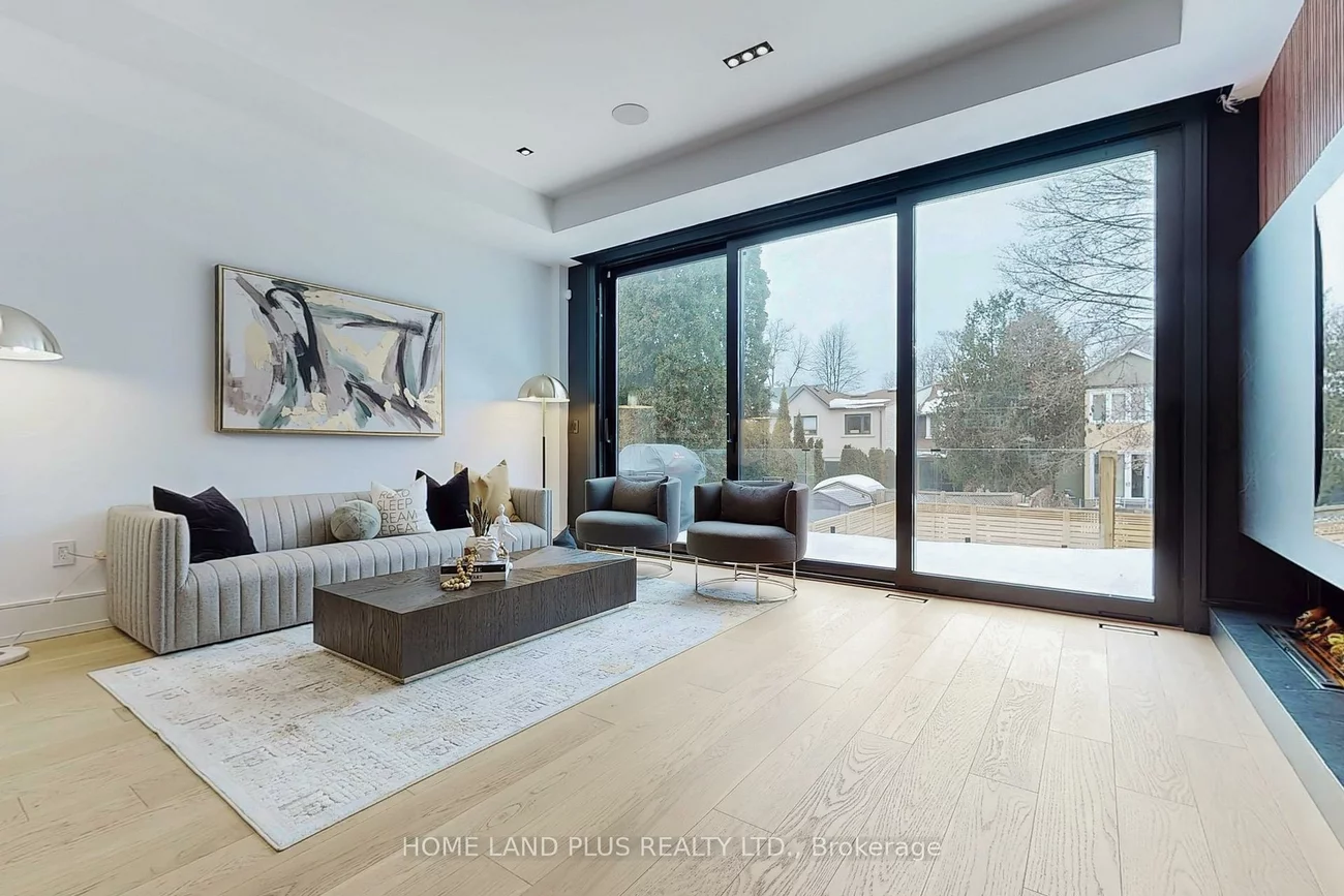 116, Deloraine, Lawrence Park North, Toronto